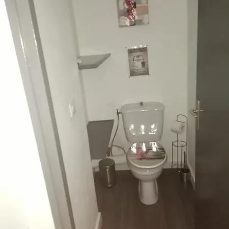 Apartamento Spacieux Wifi Stationnement Gratuit Petite Terrasse (adults Only)